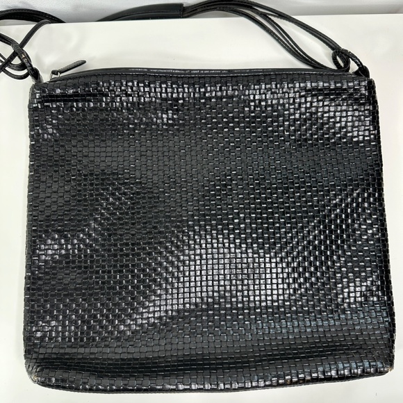 Laura Ashley Black Woven Shoulder Bag With Leather Trim & Zipper Closure - Picture 2 of 10